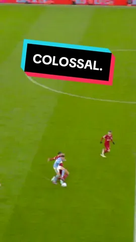 Colossal. 🧱 #VVD #LFC 