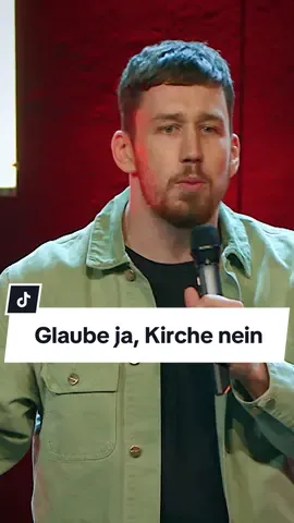 Was riecht hier so? ⛪🤣 @mateo.comedy | Comedy Clash | Alle Folgen der 2. Staffel findest du in der @ardmediathek. #SWRComedy #ComedyClash #Standup #StandupComedy #Kirche #Religion #Biebel #Weihrauch #Pfarrer #Zauberer #MateoGudenrath #FYP