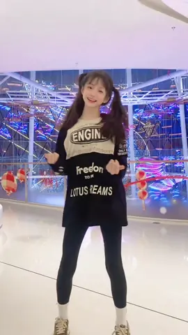 #袁梦琪 #中国小美女 #可爱的中国女孩 #Girls #dancing #typ 