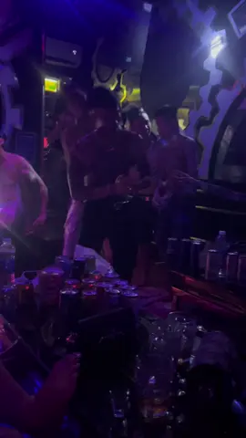 Có ai nge được khúc sau anh lâm trấn khang nói dì không ta 😂😂😂