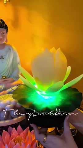 Ngắm Ngài, ngắm sen tự nở … 🫶🏻#tuongphat #thophat #setup #bantho #setup #senno #nhac #phongthuy #thuylinhdecor 🪷🪷🪷