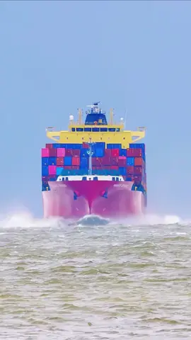 Passing with another container ship.  #ship #vessel #passing #porttoport #roughsea #waves #spotting #ships #shipping  📸: ilairjpg jpg
