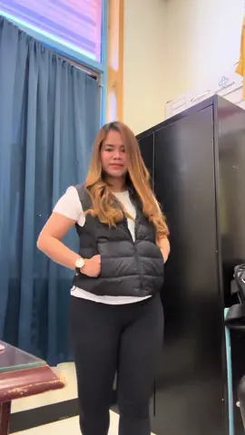 Outfit check: #veja #blackandwhite  #OOTD (Outfit of the Day) #fashioncheck  #stylecheck  #outfitinspo  #ootn (Outfit of the Night) #outfitgoals  #fashioninspo  #TrendyOutfit  #dailylook 