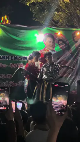 Cười bể bung lun á 😆😆#lêduongbaolam #votanphat #lamvyda #kuphindepzai 