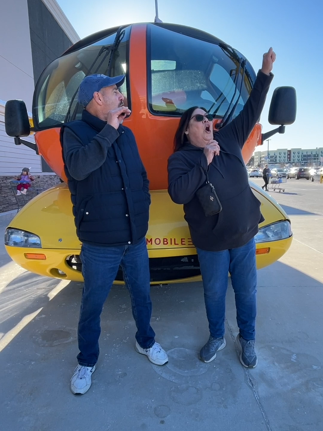 We asked people for their best #HotdogCall Think you can do better? 🙏 📞#HotdogChallenge