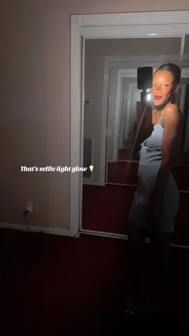 Love a selfie light 💡🫶🏾 #tiktokshopping #tiktikshop #selfielight #tiktokshopfinds #tiktokshopmusthaves 