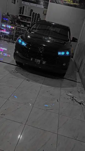 innova reborn dobel biled projector gt Slimframe blackhousing 