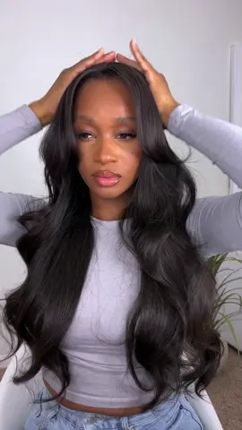 @HAIRVIVI wigs will always be my number one. absolutely love this effortless unit name Rylee. Love the free parting space and looks great! Love the option that its glueless #hairvivi #gluelesswig #fyp #protectivestyles #hairtutorial #clipins #tapeinextensions #trending #holacewig #microlinks 