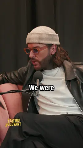 Whoop whoop it’s the sound of da police 🚨 👮‍♀️  #stayingrelevant #samandpete #podcast 