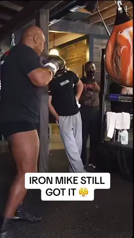 Mike still got it 😮‍💨 @Mike Tyson #miketyson #ironmike #ironmiketyson 