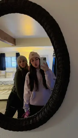 little girls trip to big bear 🏂💕 #bigbearcalifornia #snowboardingtok #foryou #fypシ 