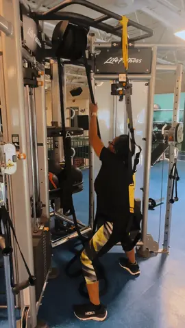 Check out our new setup upstairs at the Niles-Buchanan YMCA! This machine is called the Synergy 360 and has many different uses. One of our healthy living staff members, Valray, demonstrates a few workouts that could be done on this machine. Stop by and put this machine to work!  #ymca #michigan #workout #fyp 