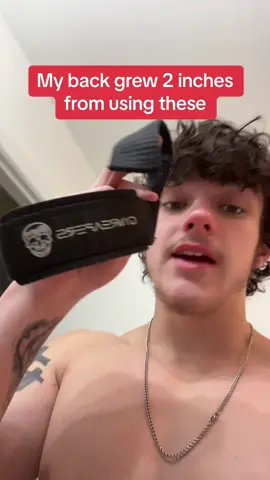 Now i see why everyone is so hype about these #tiktokshop #ttshop #gym #lifting #straps #lats #muscle 