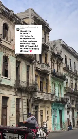 Respuesta a @chaljut Muchas edificaciones hermosas en La Habana que están muy destruidas, es muy triste ver a Cuba así #longervideos #cubanosporelmundo #cubanos #cuba #habana #parati #fyp 