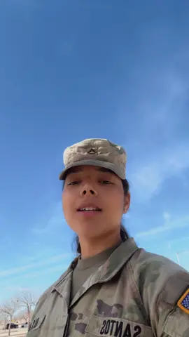 ❤️búscate a una loca que te saque sonrisas, no discusiónes #bizchocita_baby #bizcochita_santos #🇭🇳♥️ #army #fyp #viral #Dunia santos #bizcochitosshopping #military #latina #parati #mili #viral #parati #honduras🇭🇳 #dunia #army #militar #Duniasantos #bizcochitos #trends #blowup #blowupmyphone 