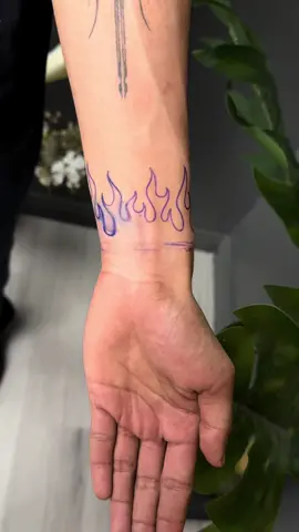 flame wrap tattoo 🔥 #tattoo #tattooinspo #femaletattooartist #femaletattooist #tattooartist #tattoos 