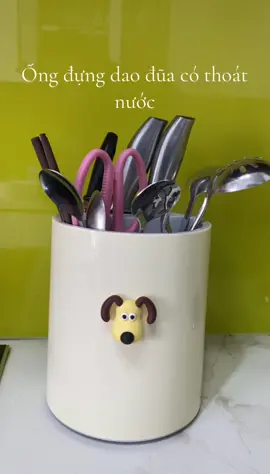 Ống đựng dao đũa thìa Rotart 2 ngăn tặng kèm sticker con gấu xoay 360 độ, có khay thoát nước chia ngăn tiện lợi ##ốngđựngđũa##ốngcắmđũa##giácàidao##kệđựngdao##kệbếp##hopdaothot##kedungdaothot##kechuadaothot##hopdungdaothot##kệ##kexoay##ketronxoay##kexoaygoc##kexoaygccbep##kegocbep