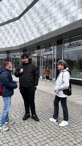 Umfrage in Leipzig #leipzig #test #umfrage 