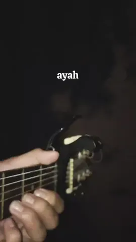 masih kuat kan puasanya #ayah #ayahcover #cover #coverlagu #gitarcover #covergitar 