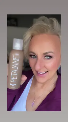 Get ready for spring with Petajane tanning mist. NO self tanning odor just a beautiful sun kissed glow! #petajane #over50 @Peta Jane Beauty #selftan 