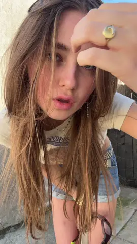 this song reminds me of family vacations in miami. oddly. #fyp #foryou #OOTD #thrifted #thrifting #thrift #outfitoftheday #fitcheck #springbreak #model #losangeles #cowboyboots #cowgirl #countrygirl #70s #70smusic #rocknroll #70sfashion #groovy 