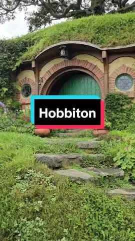 NESTVARNO! 💚 #hobbiton #hobbitonmovieset #lordoftherings #tolkientok #putovanje #newzealand #gospodarprstenova #thehobbit #lotr 