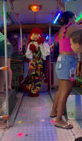 A Balada Mais Insana de BH sobre rodas ...💃🚂  Reserve já sua festa 🥳  👇👇👇👇👇👇  https://wa.me/qr/5U2MH3AJ4F4AK1  Instagram https://instagram.com/trenzinhodaalegriabh?igshid=YmMyMTA2M2Y=