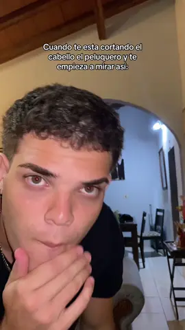 Algo va mal ahi💀 #fyp #parati #peluquero #barberia 