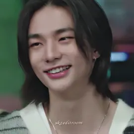 #LOVEHYUNJIN Hyunjin vocals are so heavenly 😭 he always write the prettiest lyrics #HyunjinBirthdayEdits2024 !!!! #hyunjin #skzrecord #현진 #straykids #hyunjinbirthday2024 #스트레이키즈 #skzedit #straykidsedit #hwanghyunjin #hyunjinedit #lovestay #hyunjinbirthdayedit 