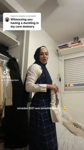 Replying to @shaima my next farm animal goal is a horse 😋✨ #RamadanMubarak #outfitinspo #hijabstyle #duck 