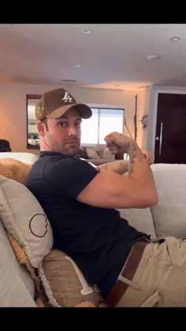 love that Oliver's got control of the 911 insta rn || #911onabc #911tvshow #oliverstark #ryanguzman #kennethchoi #fypシ #zyxcba #foryou 