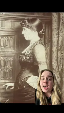 Pregnancy… the blessing and the curse of a victorian woman #victorianera #victorian #History #medicalhistory #victorianhome #historytok #victorianhistory #pregnant #pregnantbelly #maternityclothes #greenscreen 