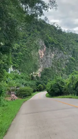 beautiful cliffs #batubotuk  #paser #kalimantantimur #muarakomam #ulunpaser #batubotuk #fyp #foryoupage #xyzbca #wisatapaser #platktiniboss #platkt 