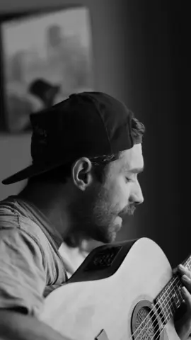 Can I be close to you …✨  We used to play this song back in the days when we were playing muisc on the streets of Melbourne day in and day out! It’s bringing back some dear memories✨ What song takes you back in time? xx J+J #fyp #acoustic #singersongwriter #thepaperkites #duo #folkmusic 