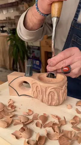 #galipagirkaya #keşfet #asmr #workshop #ahşapoymadersi #ahşapoymakursu #woodworking #craft #woodcarver #woodart #woodcarver #woodworking #woodsculpture #woodcraft 