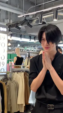 บังเอิญได้รู้จัก แต่ตั้งใจรักนะรู้มั้ย 😳 #gmmtvnewblood #เด็กใหม่Gem #นายน้อยแอสตัน #เจ้ารักยิ้มแอสตัน #หนุ่มน้อยยิ้มมาหาเสน่ห์ #Aston #แอสตัน #dimpleboy #แอสตันรติภัทร ##Kins19studio @Aston Luengvoraphan 