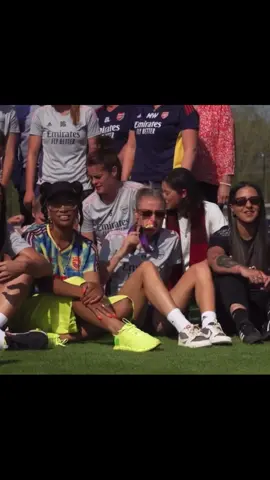 Leah Williamson, England Captain 🏴󠁧󠁢󠁥󠁮󠁧󠁿🔴⚪️#woso #leahwilliamson #awfc #arsenalwfc #lw6 #Lionesses #england #euros #fyp #foryou 