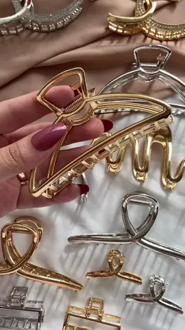 Presilhas modernas e elegantes!😍 Modelos a partir de R$3,00 #presilhasdecabelo #presilhas #acessoriosdecabelo #cabelo #varejoeatacado 