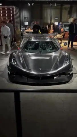 koenigsegg jesko full carbone 😍 #jesko #foryoupage #car #koenigsegg #pourtoi #fyp 