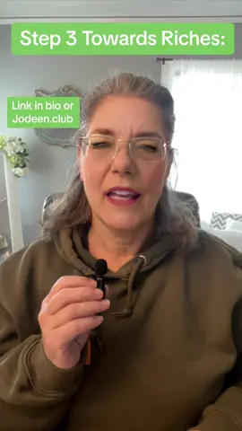 Jodeen: An accomplished entrepreneur and MindLead Coach, Jodeen brings over 30 years of experience to the table. Her journey in business and personal growth is backed by her expertise in Hypnosis, Neuro-Linguistic Programming (NLP), and Emotional Change Technique (ECT). She first encountered 