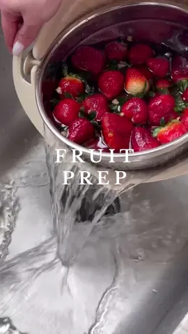 Prepping some produce for the weekend 🍓🫐🍇 #mealprep #restock #fridgerestock #fridgeorganization #produceprep #kitchenorganization #restocking #asmr #asmrsounds #asmrvideo #restockasmr #fruitprep #Foodie 