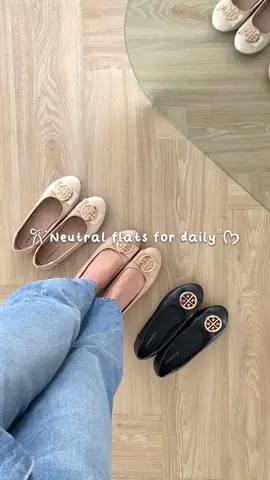 cocok buat semua outfit 😍 #flatshoes #flatshoescantikk #flatshoesstyle #sepatulucu #flatshoescantik #sepatuwanita #sepatucewek #rekomendasisandal #sandalwanita #sepatudaily #sepatukuliah #fyp 