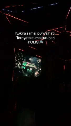 Ninu ninu lari ada SP😆😵‍💫#katakatamotivasi #katakata #sp #suruhanpolis #intel #djnanak #funkot #stasiuntop10🚂 #warehouse #club #fypdongggggggg 