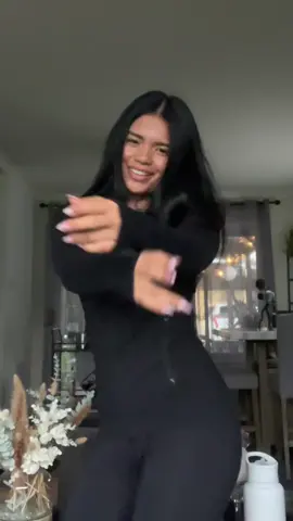 i remember being obsessed w this song almost two years ago #brisbane 