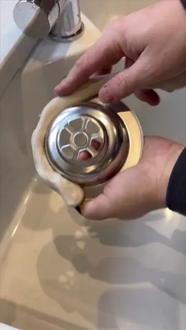 How to plumb a kitchen sink waste! #asmr #plumbing #toolbag #pipes #tools #cleancopper #plumbertools #pressfit #soldering #copper #handtools #work #DIY #howto #plumber 