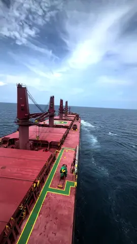 Mau menyala🔥 , cuman kalah diwaktu🫠 #pelautindonesia #fypシ #masukberanda #bulkcarrier #fouryoupage 