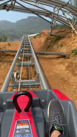 Check in cầu trượt Lai Châu 😂