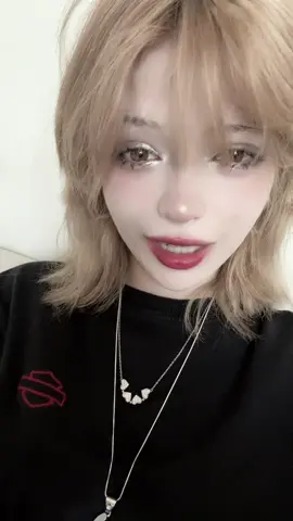 @табаки пон я так скучаююю 