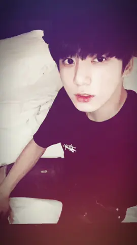 一万人宠爱，不等于一个懂人，一万个追求者，不等于一个爱人。”Vạn người nuông chiều không bằng một người thấu hiểu, vạn kẻ theo đuổi không bằng một người yêu thương. “ #jungkook #jk #bts #xhtiktok #xh #fyp #niichuchoe 