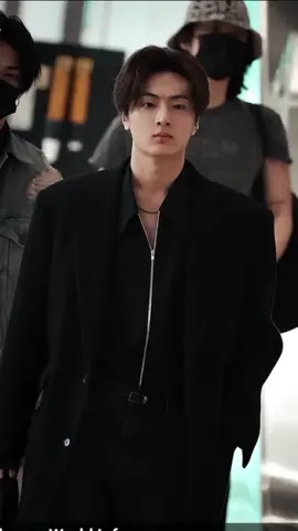 That's So Cool 👀🦅🖤 Jay kalo udah Pakai outfit serba hitam, emang gak ada lawan 😎🖤 #jay #enhypenedit #engene #engeneindonesia #enhypen #jayenhypen #ENHYPEN #parkjongseong 